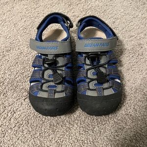 Water Sandals / Shoes - Boy or Girl - size 13